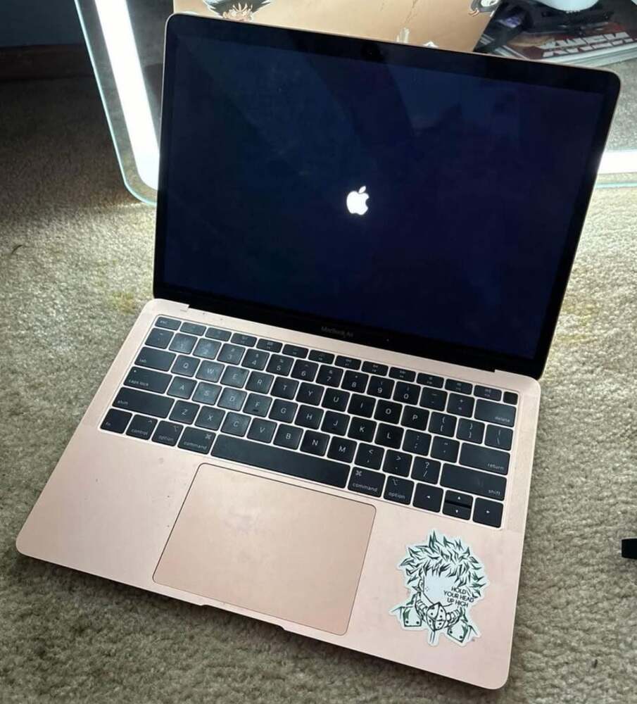 Apple MacBook Air 13-inch (2020) with M1 Chip